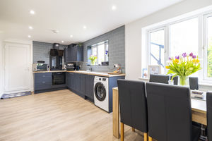 Kitchen/Diner- click for photo gallery